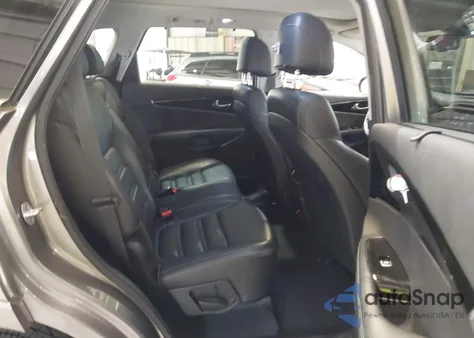 2017 Kia Sorento 3.3L Sx из США, поврежденный, VIN 5XYPKDA53HG268833